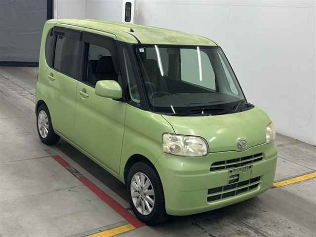 DAIHATSU TANTO — фото