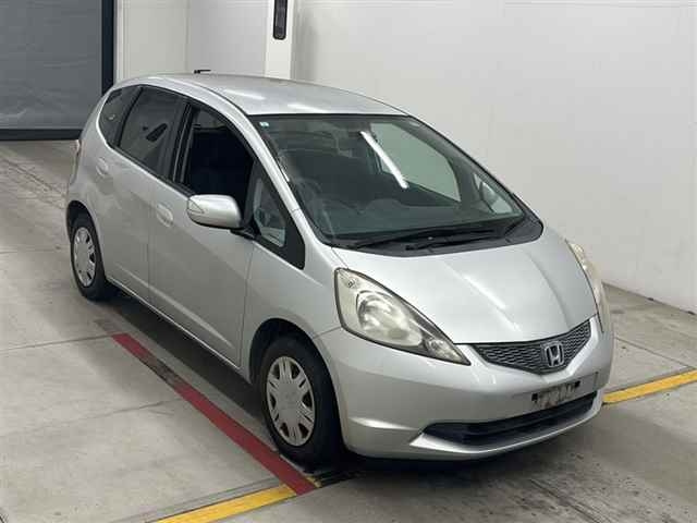 HONDA FIT — фото