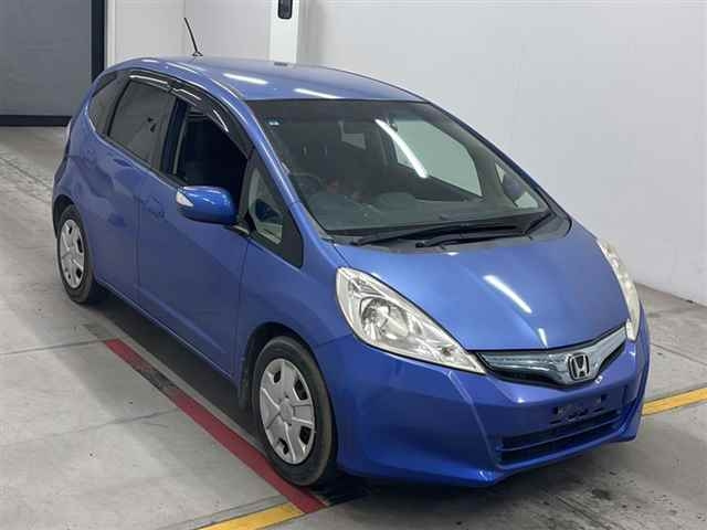 HONDA FIT — фото
