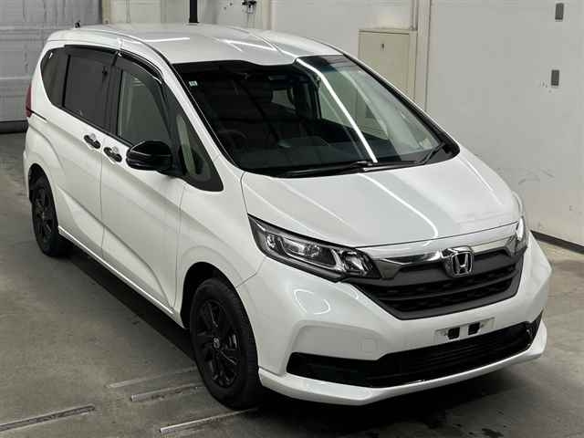 HONDA FREED — фото