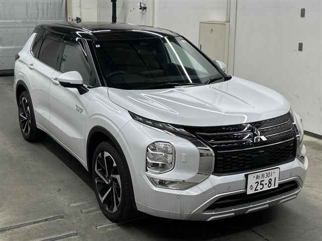 MITSUBISHI OUTLANDER PHEV