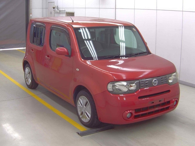 NISSAN CUBE — фото