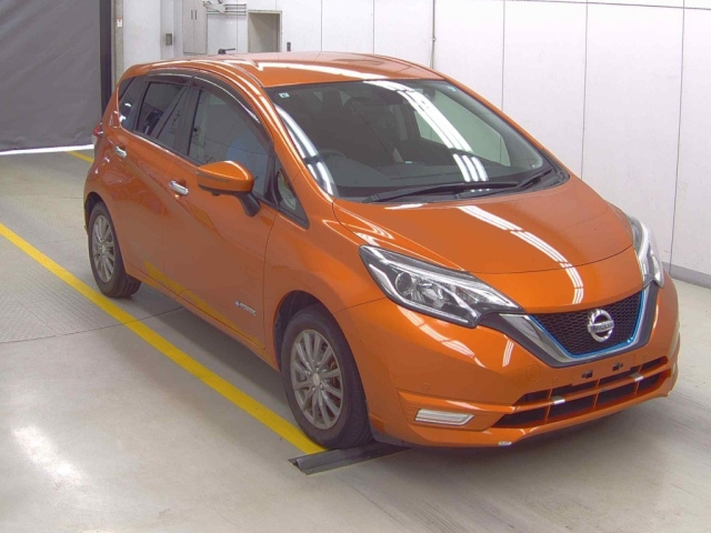 NISSAN NOTE — фото
