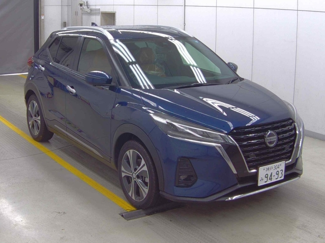 NISSAN KICKS