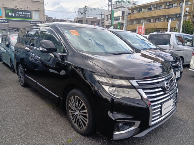 NISSAN ELGRAND — фото