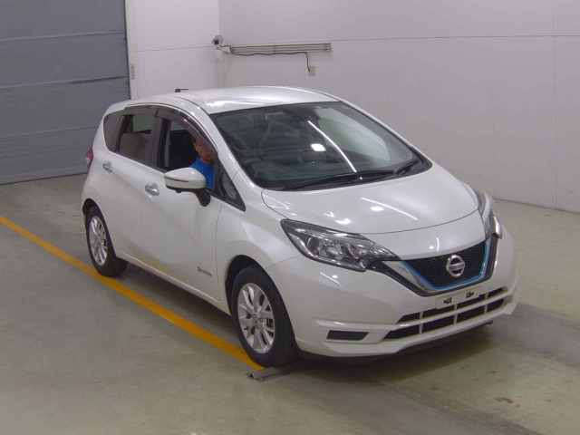 NISSAN NOTE — фото
