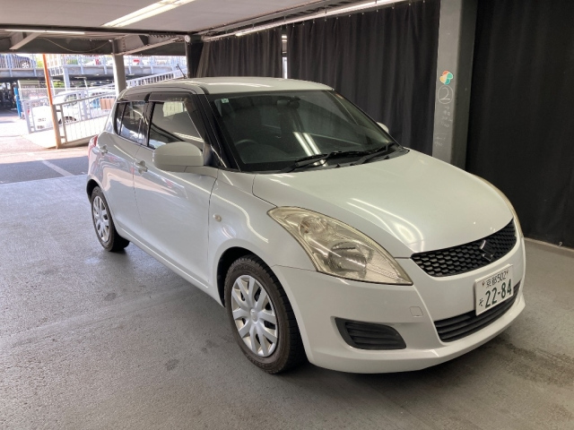 SUZUKI SWIFT — фото