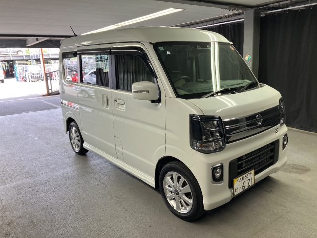 NISSAN CLIPPER — фото