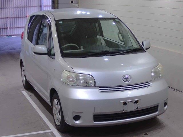 TOYOTA PORTE — фото
