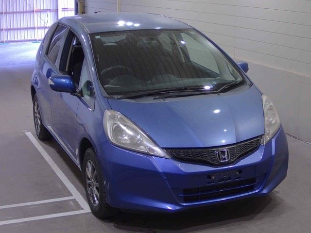 HONDA FIT — фото