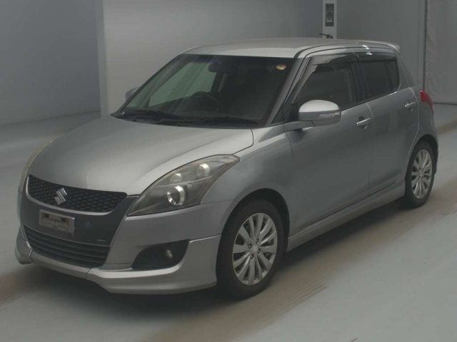 SUZUKI SWIFT — фото