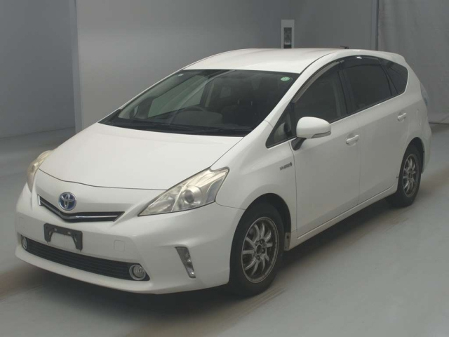 TOYOTA PRIUS — фото