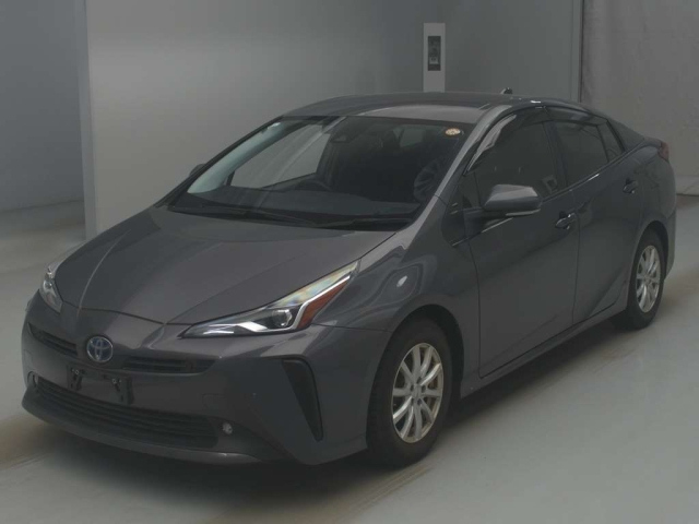 TOYOTA PRIUS — фото