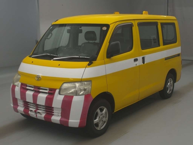 TOYOTA LITE ACE VAN