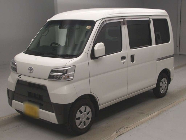 TOYOTA PIXIS VAN