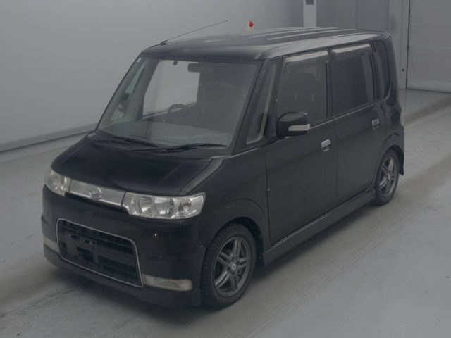 DAIHATSU TANTO — фото
