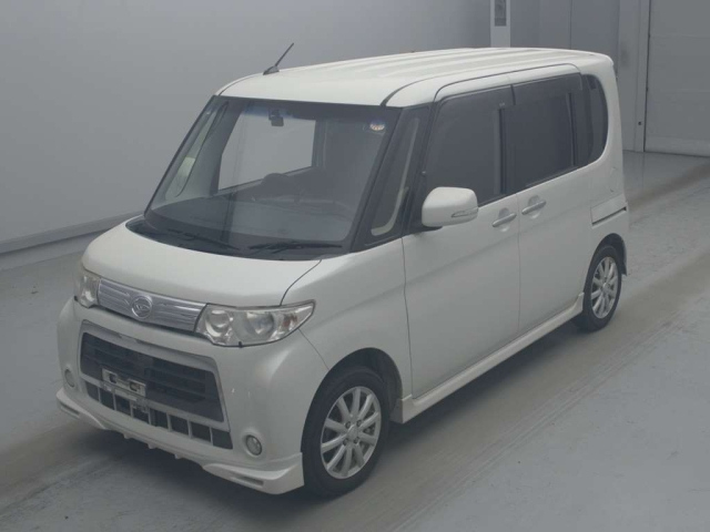 DAIHATSU TANTO — фото