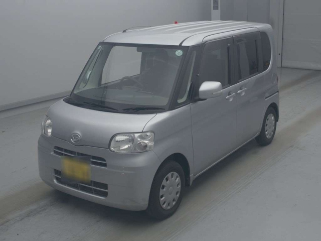 DAIHATSU TANTO — фото