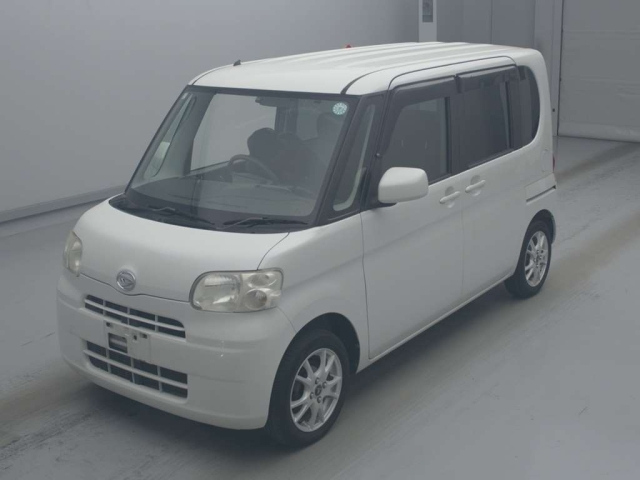 DAIHATSU TANTO — фото