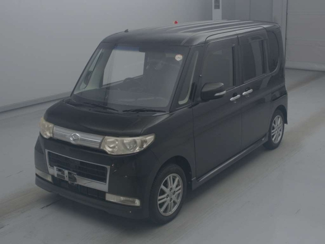 DAIHATSU TANTO — фото