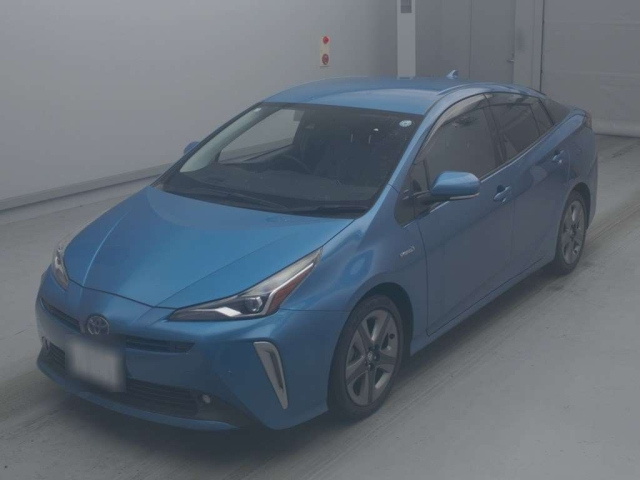 TOYOTA PRIUS — фото