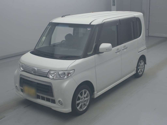 DAIHATSU TANTO — фото
