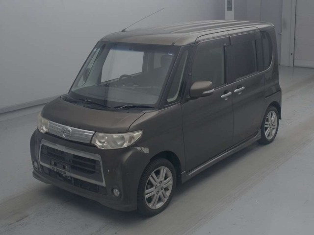DAIHATSU TANTO — фото