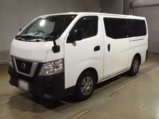 NISSAN CARAVAN — фото