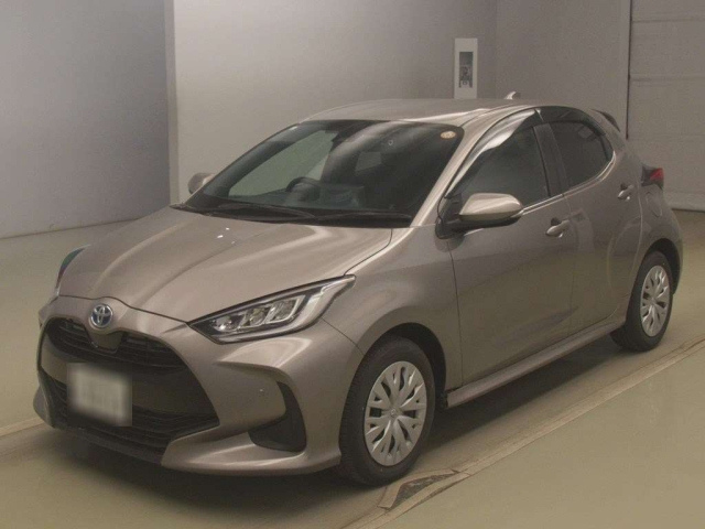 TOYOTA YARIS — фото