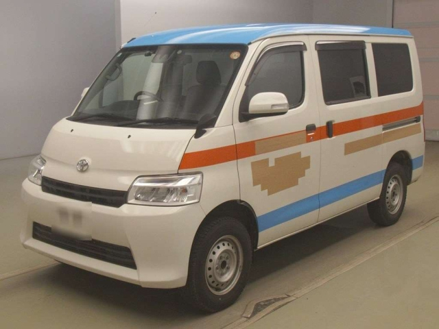 TOYOTA TOWN ACE VAN