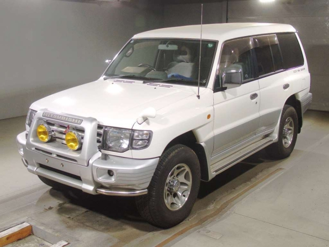 MITSUBISHI PAJERO