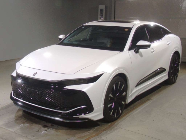 TOYOTA CROWN CROSSOVER
