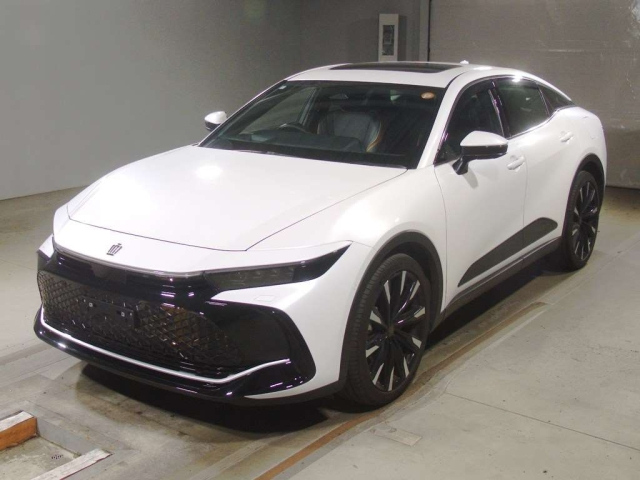 TOYOTA CROWN CROSSOVER