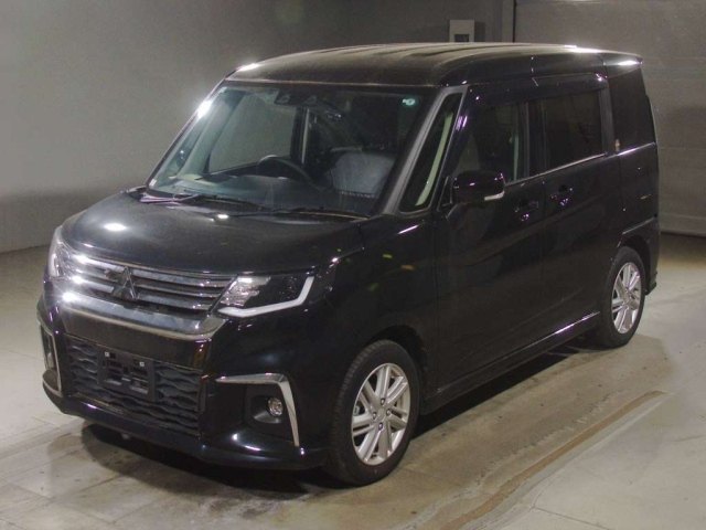 MITSUBISHI DELICA D2