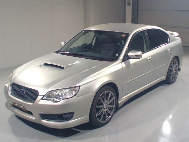 SUBARU LEGACY B4