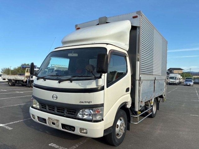 HINO DUTRO — фото