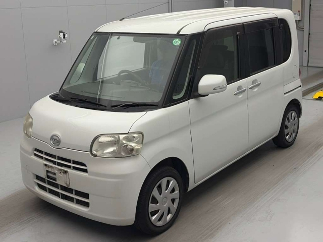 DAIHATSU TANTO — фото