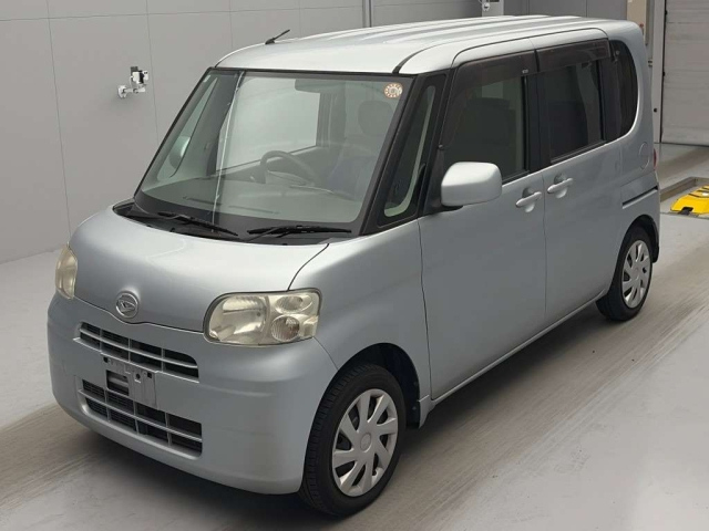 DAIHATSU TANTO — фото