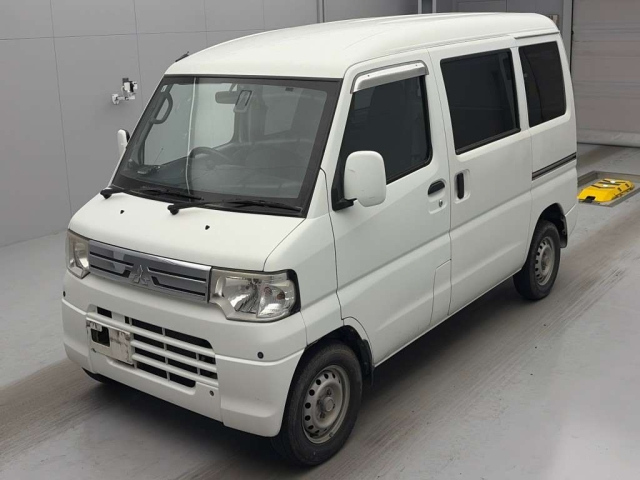 MITSUBISHI MINICAB — фото