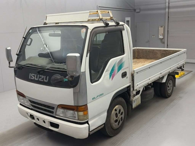 ISUZU ELF — фото