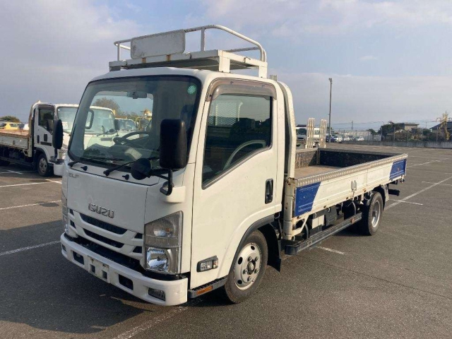 ISUZU ELF — фото