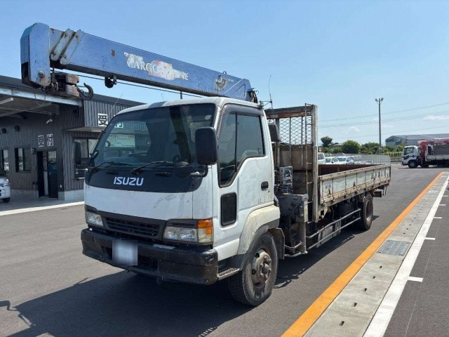 ISUZU FORWARD — фото