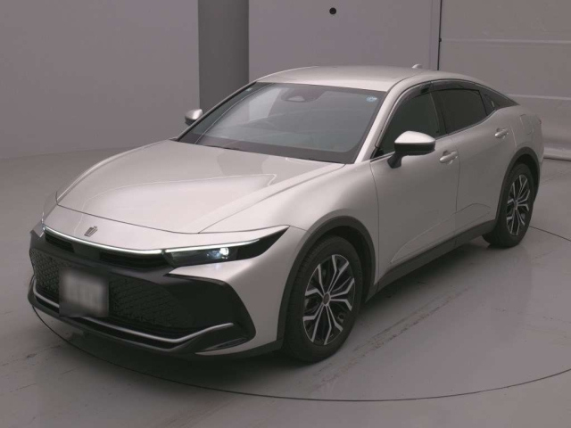 TOYOTA CROWN CROSSOVER