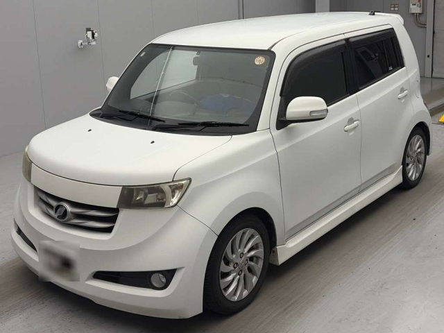 TOYOTA BB
