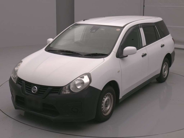 NISSAN AD