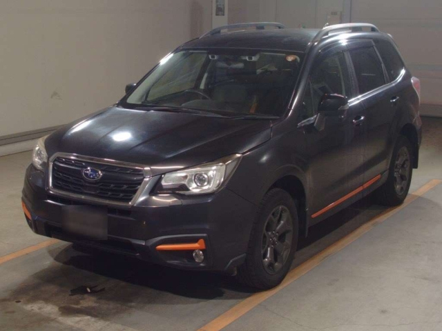 SUBARU FORESTER — фото