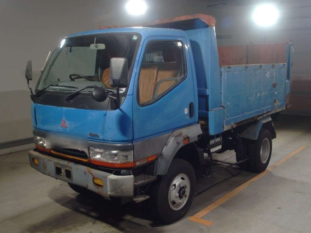 MITSUBISHI CANTER — фото