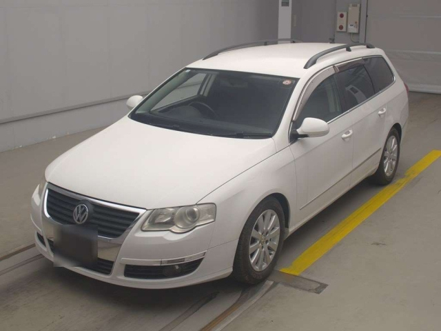 VOLKSWAGEN PASSAT — фото