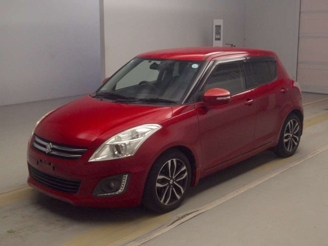SUZUKI SWIFT — фото