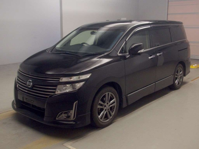 NISSAN ELGRAND